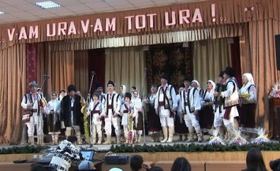 Festivalul Raional  al tradițiilor și obiceiurilor de iarnă “V-am ura, v-am tot ura”